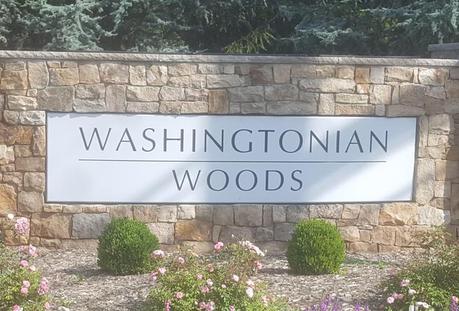Washingtonian Woods Sign